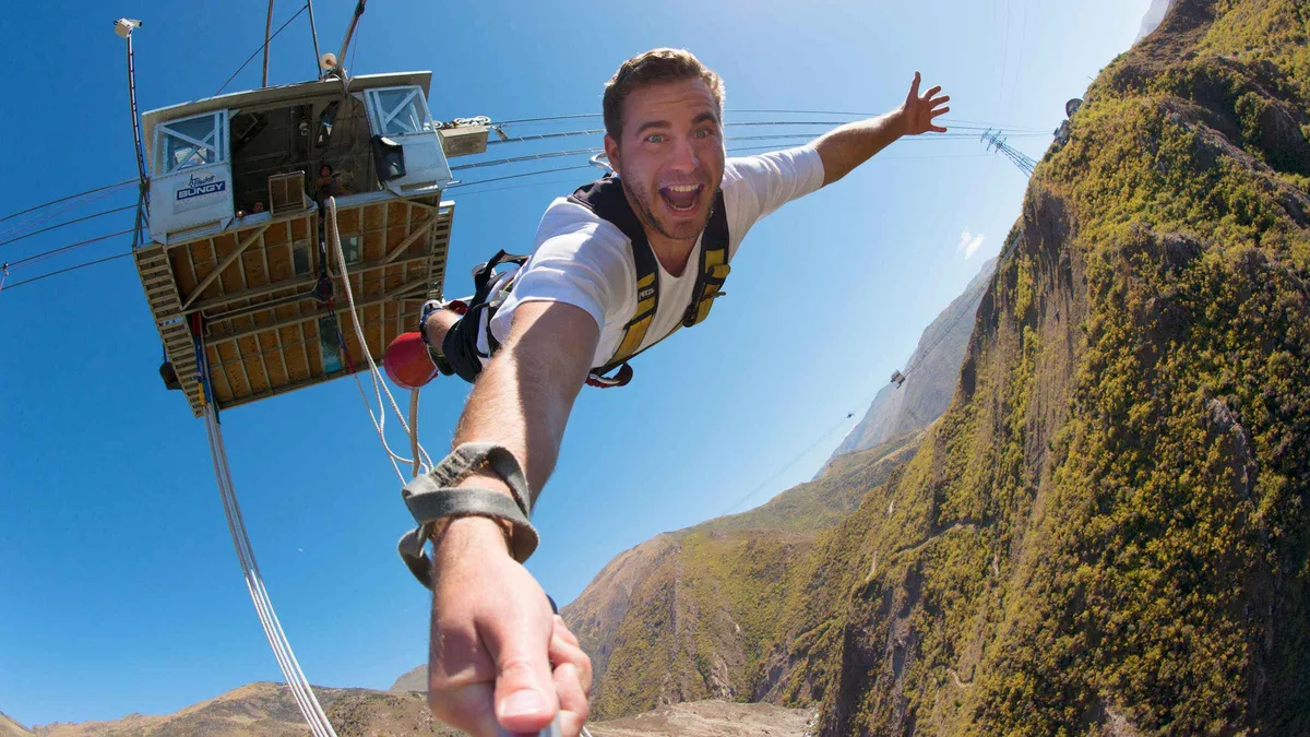 The catapult and swing rigs on the rim of the Nevis valley — Nevis Bungy, Queenstown, New Zealand